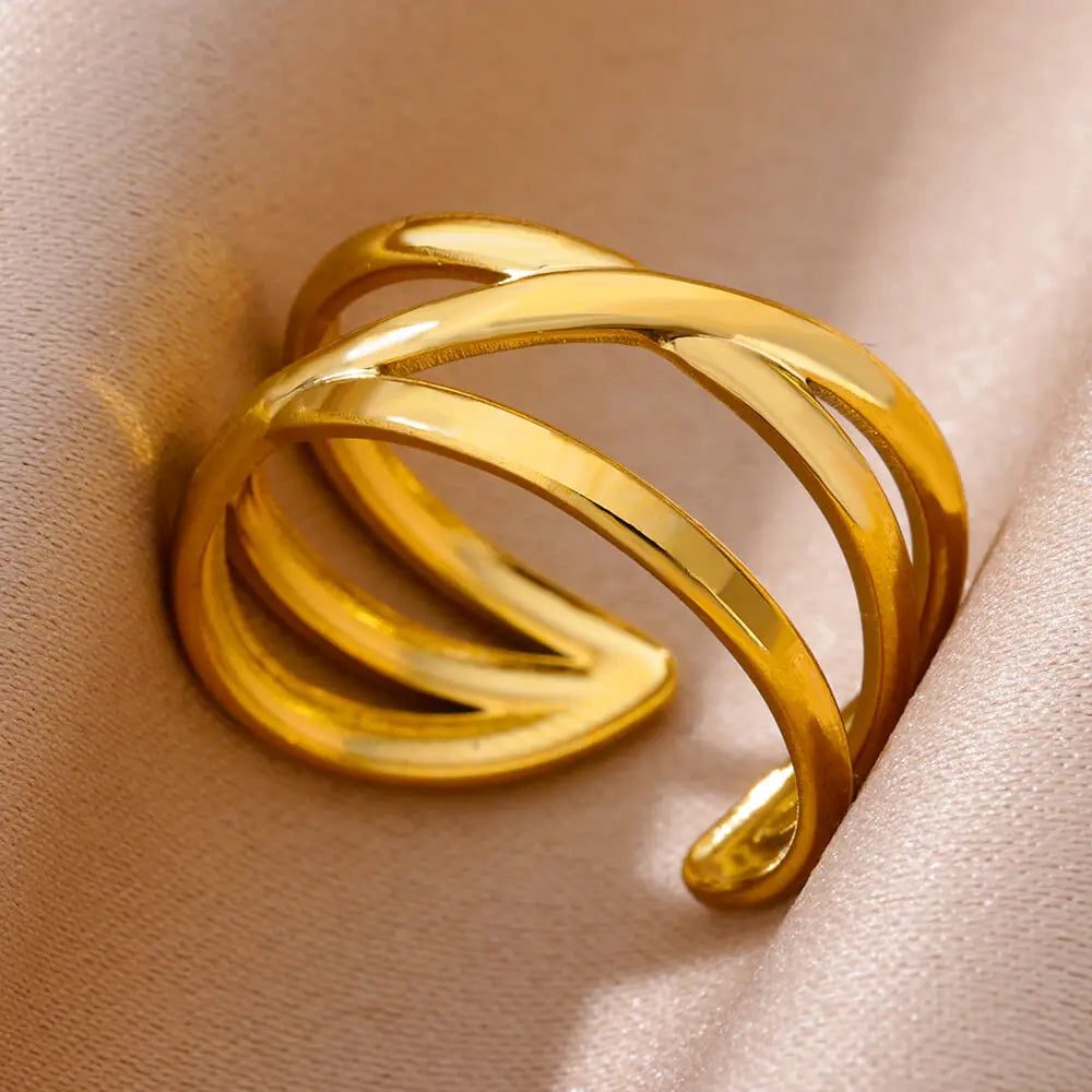 Eterna Gold Ring
