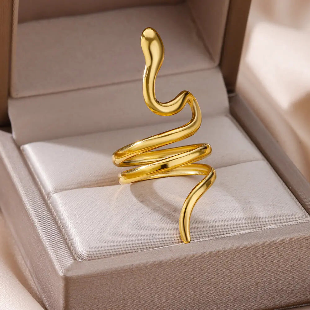 Eterna Gold Ring